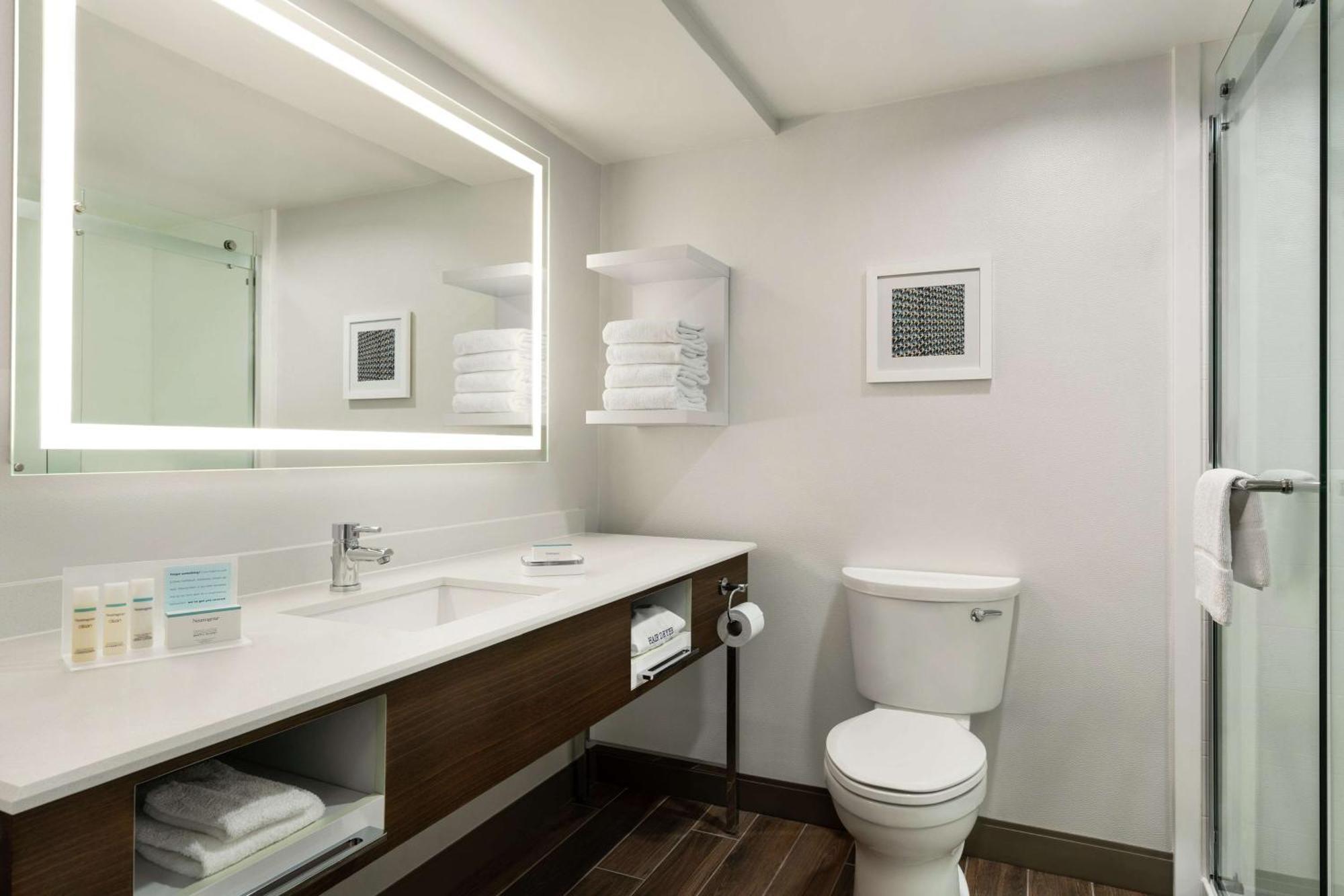 Hampton Inn Dulles/Cascades Стерлинг Экстерьер фото