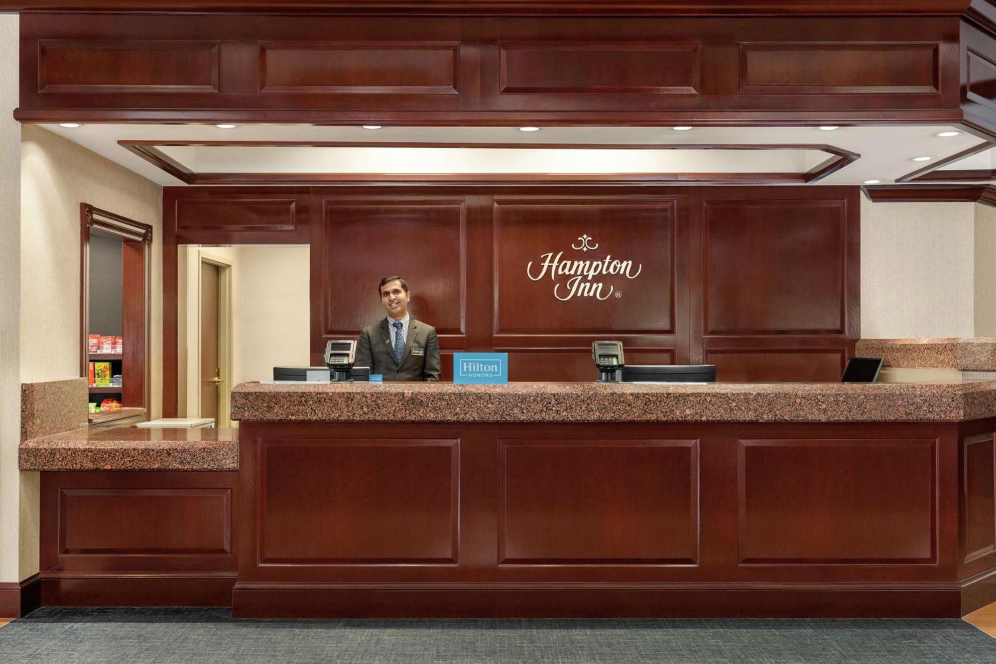 Hampton Inn Dulles/Cascades Стерлинг Экстерьер фото