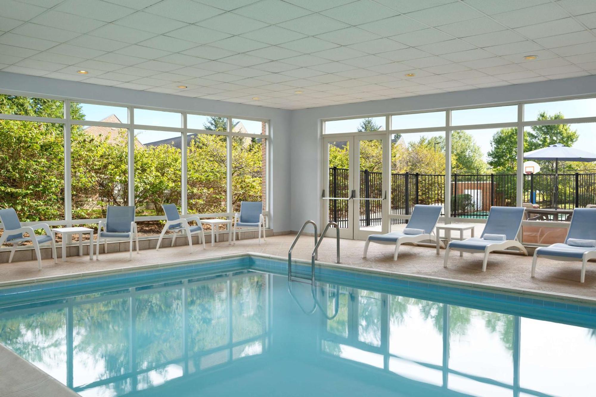 Hampton Inn Dulles/Cascades Стерлинг Экстерьер фото